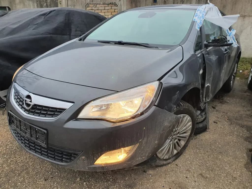 Снимка на разглобения автомобил 2