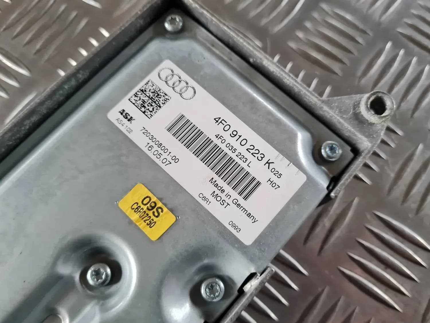 Блок за усилване на звука AUDI A6 2008 - foto 3