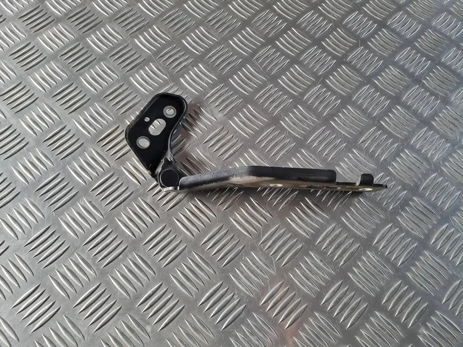 Панта на капака, дясна AUDI A6 2008 - foto 3
