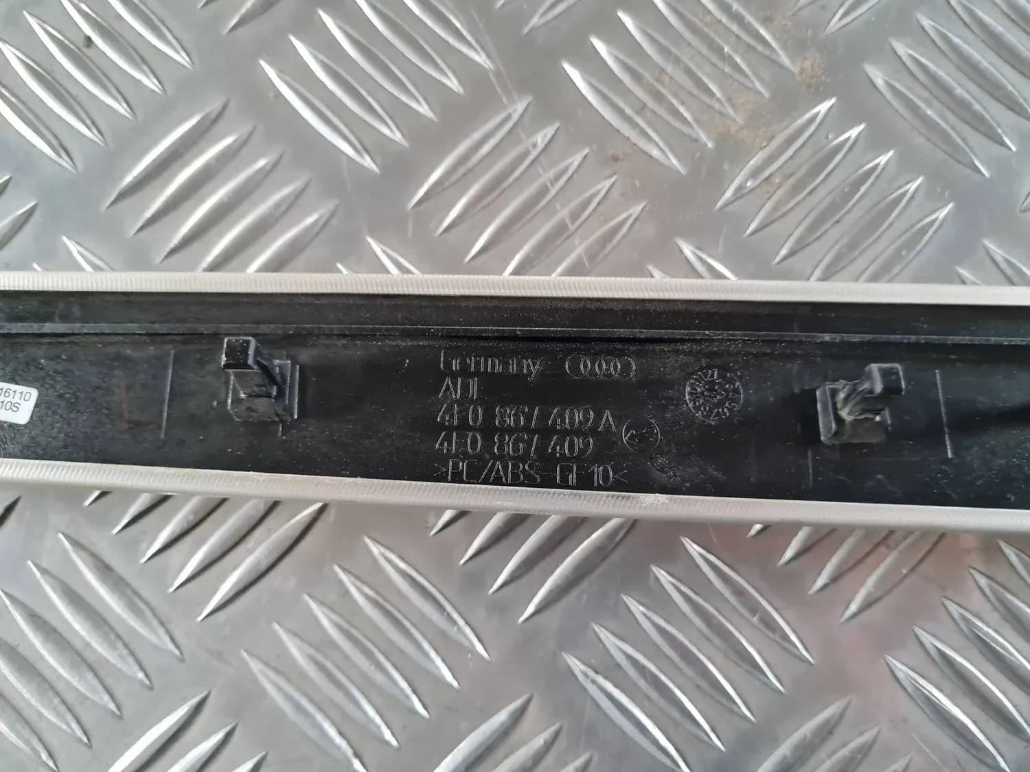 Тапицерия на вратите AUDI A6 2008 - foto 4