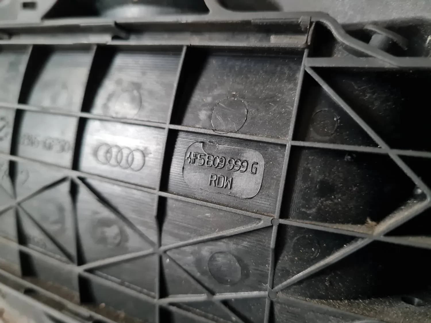 Капачка на резервоара за гориво AUDI A6 2008 - foto 2