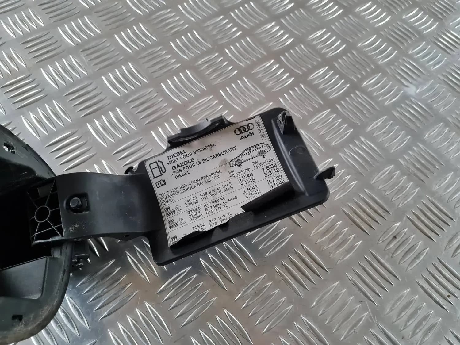 Капачка на резервоара за гориво AUDI A6 2008 - foto 5