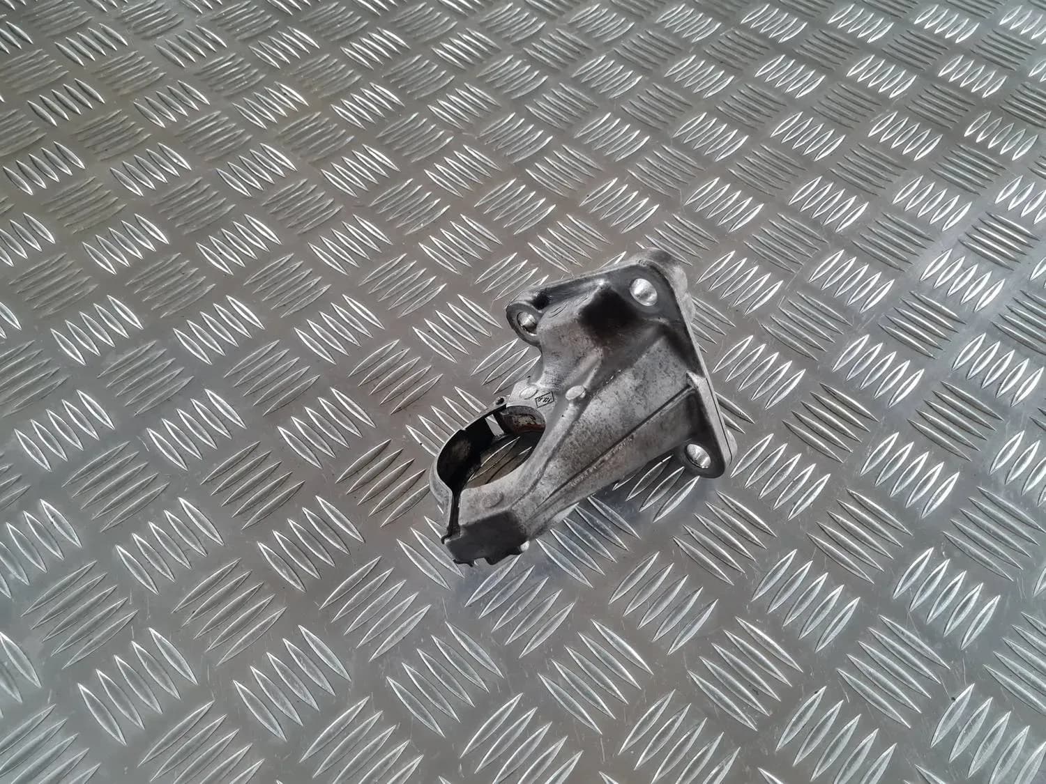 Скоба на предна полуоска RENAULT SCENIC III 2011 - foto 2