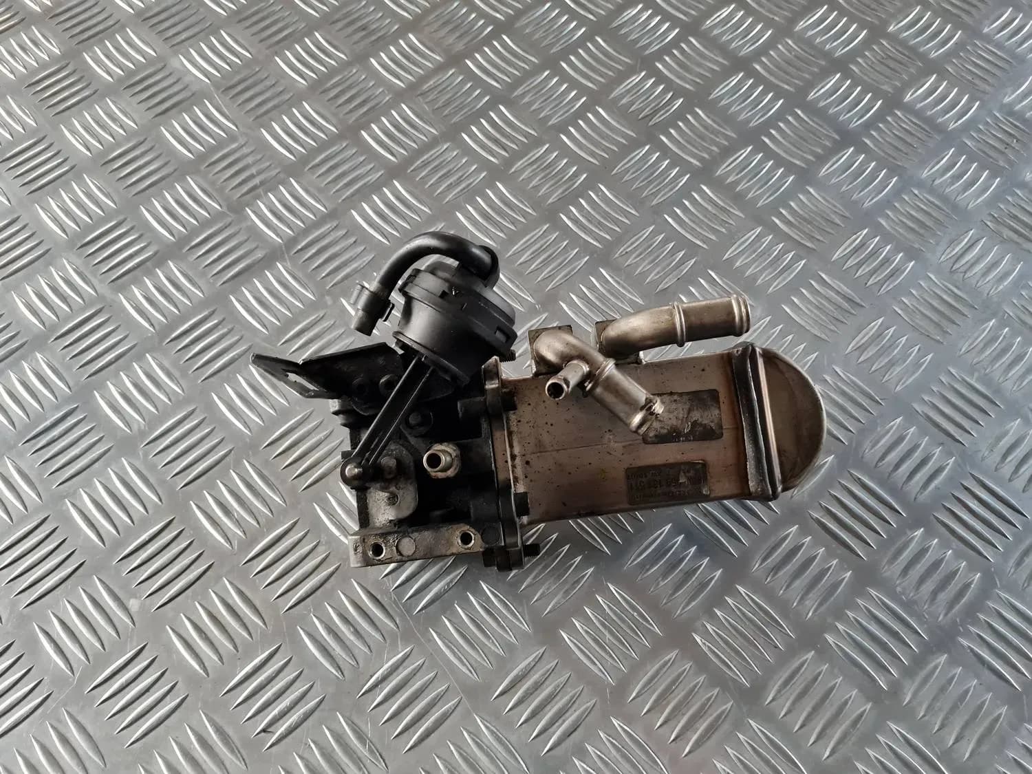 Охладител на клапана EGR AUDI A6 2008 - foto 4