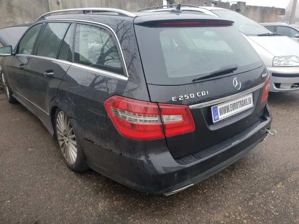 Снимка на разглобения автомобил 2