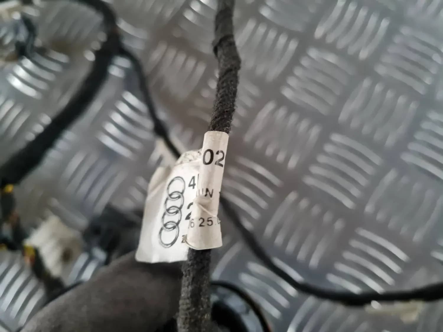 Проводници на вратата AUDI A6 2008 - foto 4