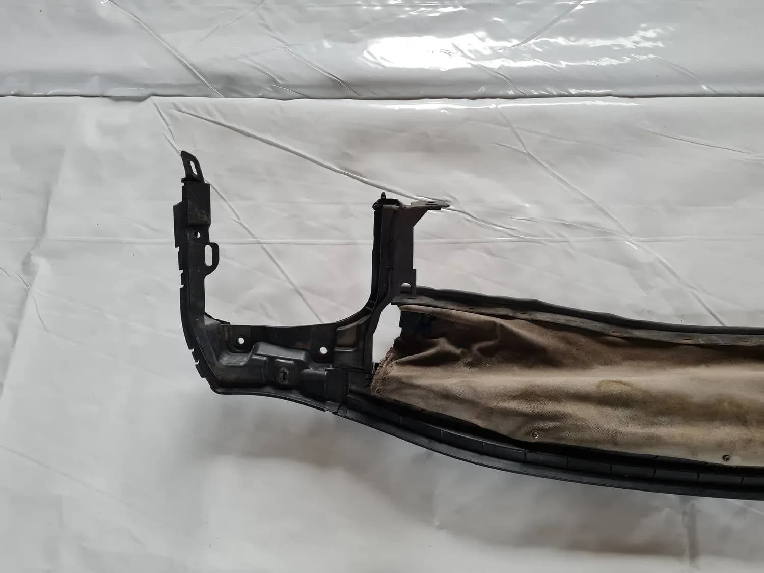 Отводняване на предното стъкло RENAULT SCENIC III 2011 - foto 6