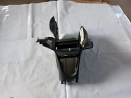 Голяма част от облицовката на централната конзола HONDA CIVIC 2006