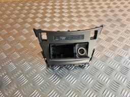 Пепелник TOYOTA AVENSIS 2012